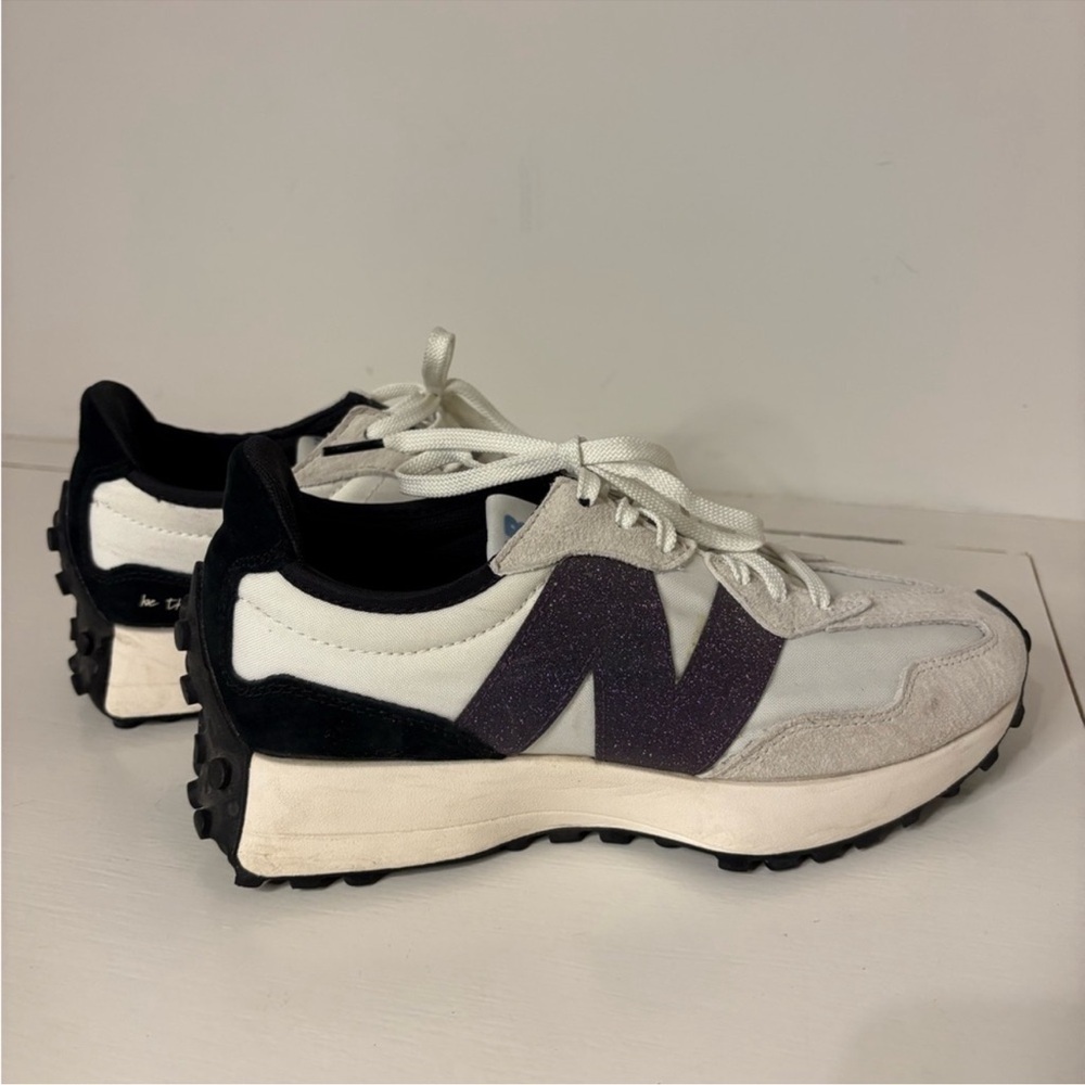 Limited Edition New Balance 327
Sea Salt Black sz 8.5 - Picture 6 of 11